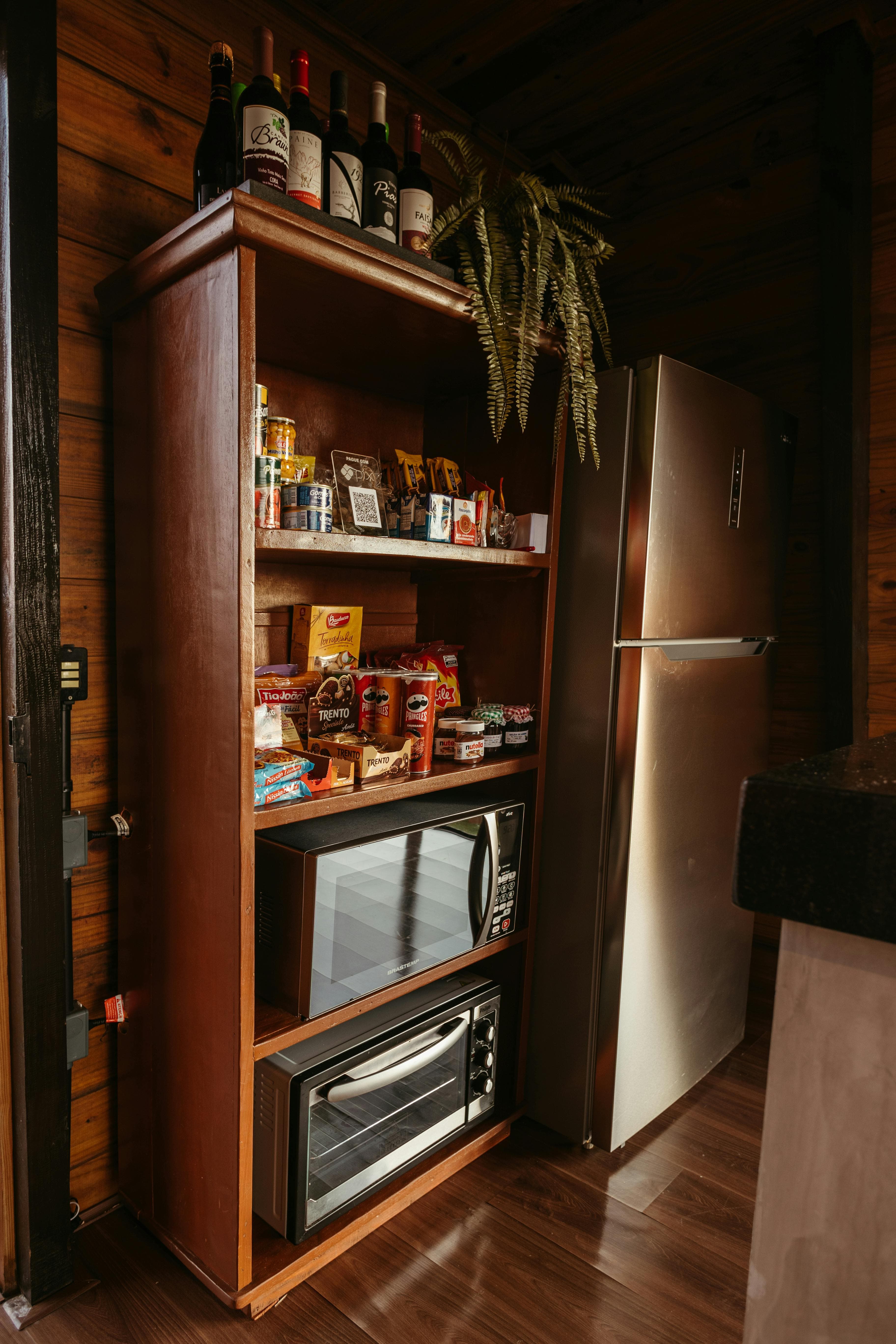 Mueble Organizador de Cocina Versátil - Porta Microondas, Horno y Despensa